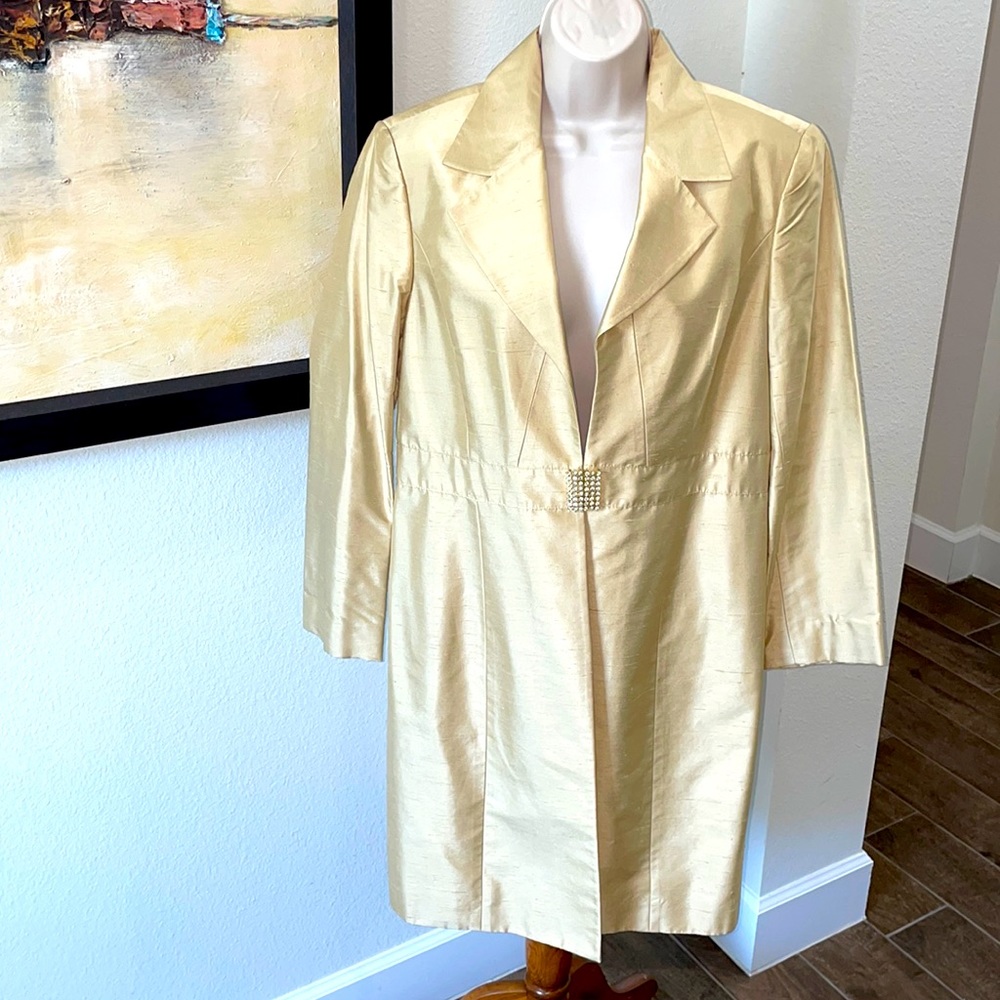 100% BEIGE GOLDEN SILK JACKET BY REBA! Classiest look! SZ L small shoulder pads